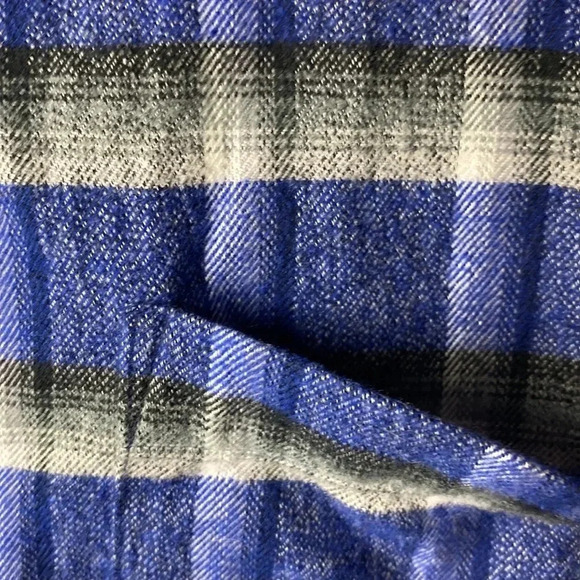 TOMMY BAHAMA MENS SIZE XL BLUE AND BLACK PLAID 100% COTTON FLANNEL SHIRT… - Picture 4 of 10
